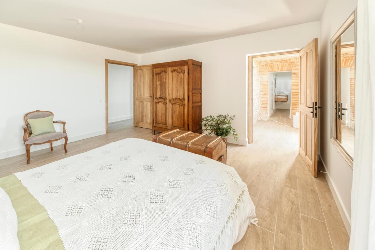 Escons Domaine De Charme Hotel Saint-Sulpice-sur-Leze ภายนอก รูปภาพ